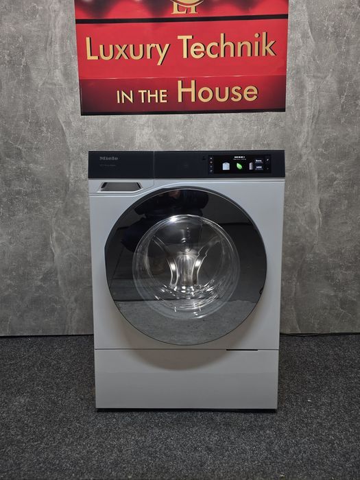 Найтехнологічніша пральна машина Miele W2 модель WQ1000 2025 рік