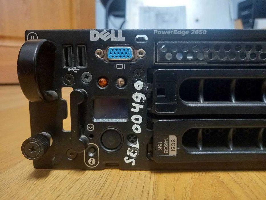 Старый сервер Dell PowerEdge 2850 model EMS