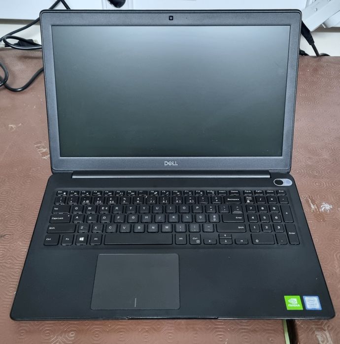Portátil i7 8ª Gen • 16GB RAM • 512GB NVMe • Gráfica MX130