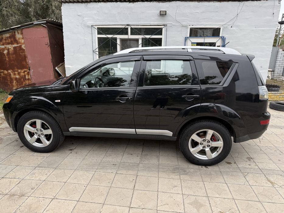 Mitsubishi Outlander XL 3.0 AT (S63)