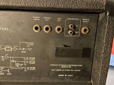 Amplificador Peavey KB 300 - 300W