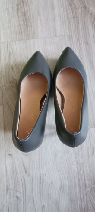 Szare eleganckie szpilki rozm.38