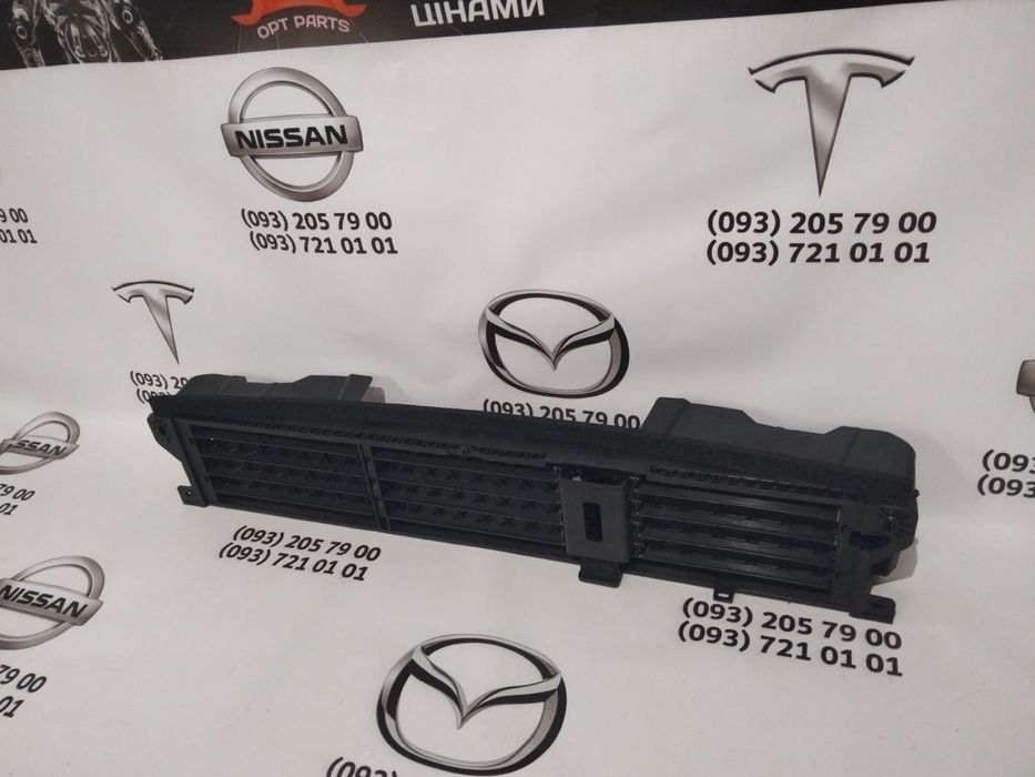 Рог Т33 жалюзи rogue t33 2021 2022 2023 накладка бампер