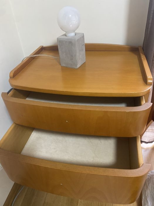 3 mesas de cabeceira + camiseiro