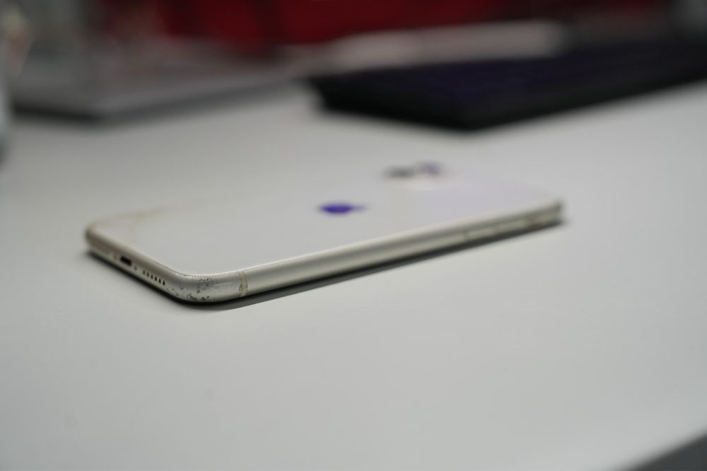 iPhone 11 – 256GB – Ideal para Primeiro Telemóvel