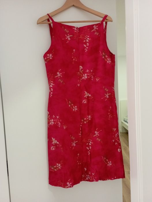 Vendo dois vestidos de cerimónia ,vesti uma vez cada