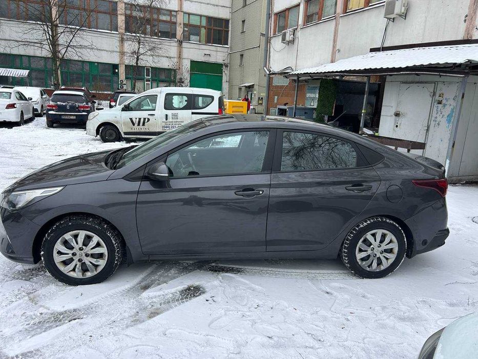 Hyundai Accent 2021 року