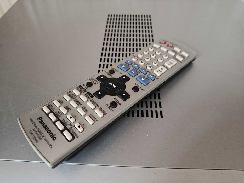 Sprzedam lub zamienię Panasonic Receiver + Nagrywarka DVD. Stan super. Bardzo dobry dźwięk.