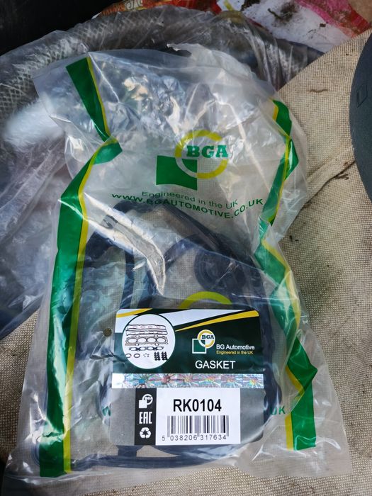 Комплект прокладок клапанная крышка+форсунки