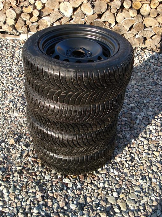 Koła stalówki felgi 205/55R16, BMW 165101, 7Jx16EH2 , IS31