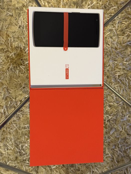 OnePlus One 64GB – Impecável – Com Caixa Original (Relíquia)