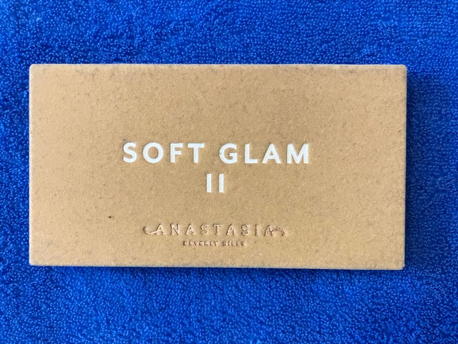 Anastasia Beverly Hills Soft Glam II