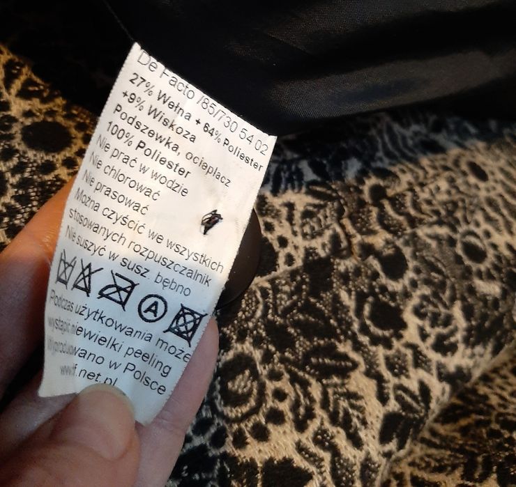 Płaszcz jesienny wełniany taliowany gruby długi