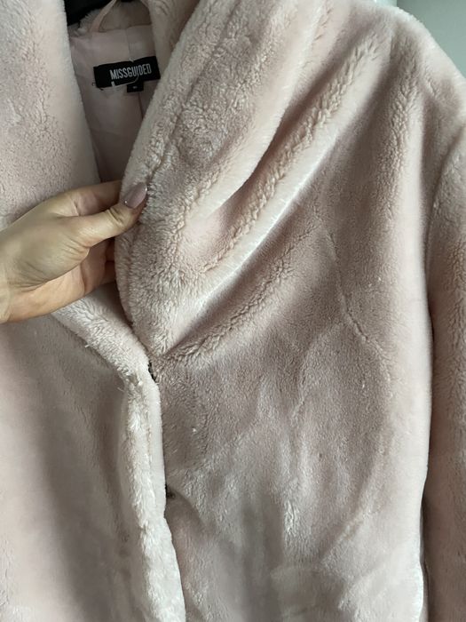 Różowe futerko kożuszek plaszcz asos missguided 34 xs pudrowy roz