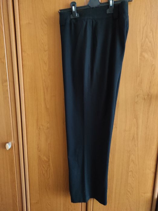 Eleganckie proste spodnie damskie długość 3/4