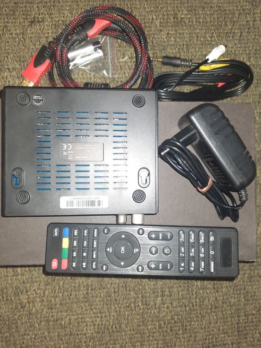 Mecool K5  -  універсальна Hybrid Smart TV приставка: 4К/UHD, OTT/IPT + DVB-S2/T2, AndroidTV 11. До 4-х ОС Linux. Два пульти!