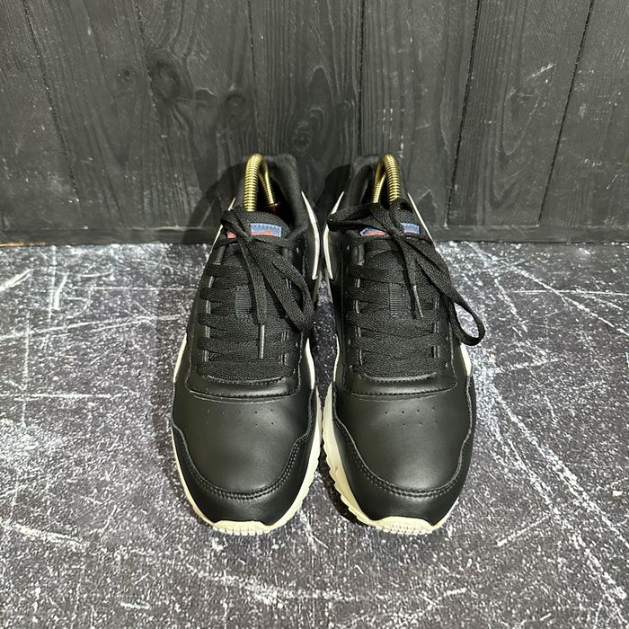 Шкіряні кросівки Reebok Classic 41/26.5 cm