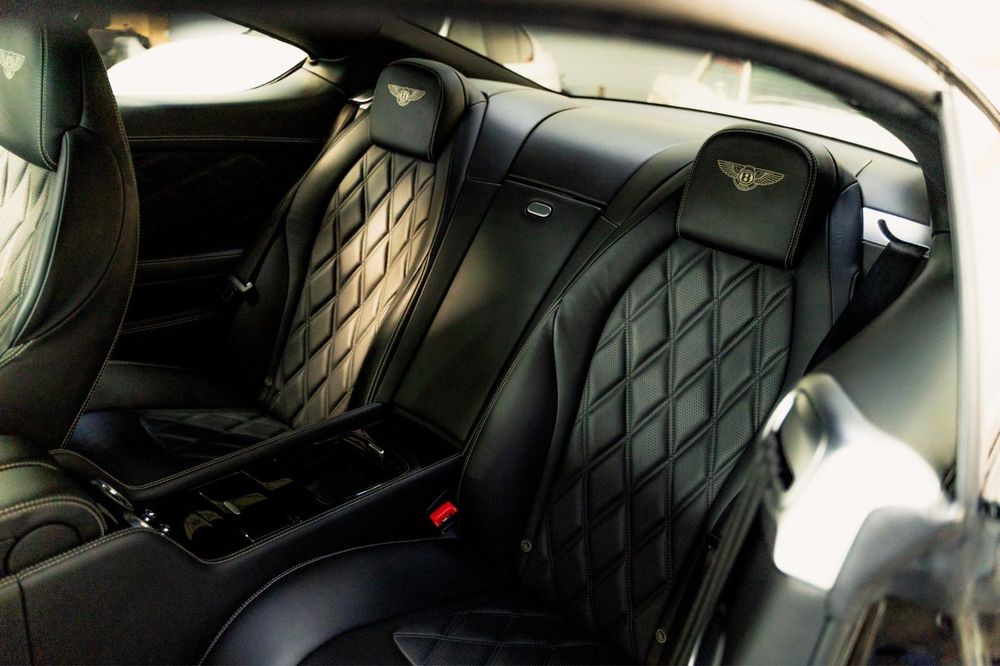 Bentley Continental GT - V8