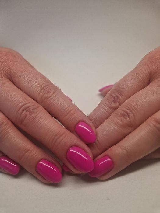 Paznokcie- żel,Hybryda .