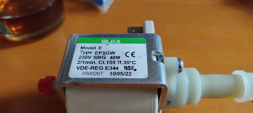 Pompka do expresu DeLonghi EP5GW