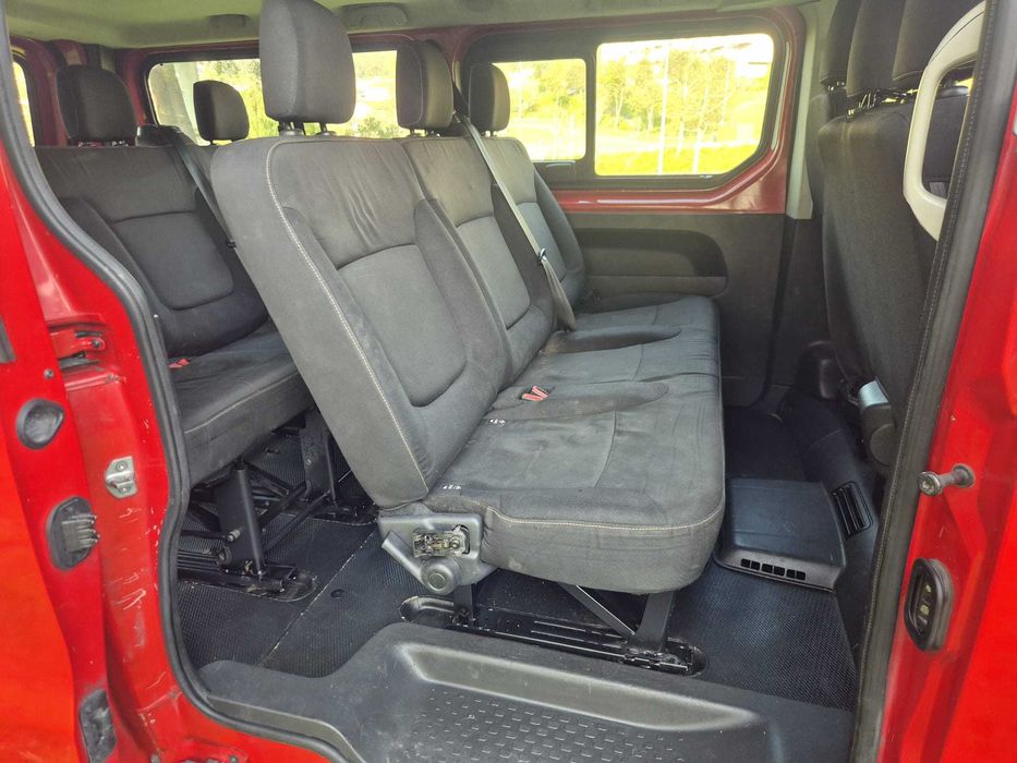 Renault Trafic 1.6 dci L2 (longa) 9 LUGARES