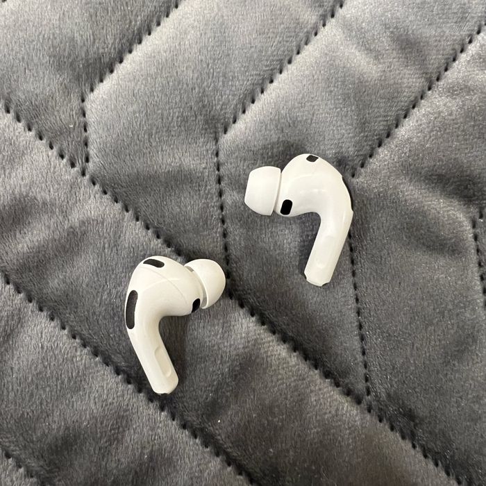 Apple Air Pods Pro 3 Semi-Novos
