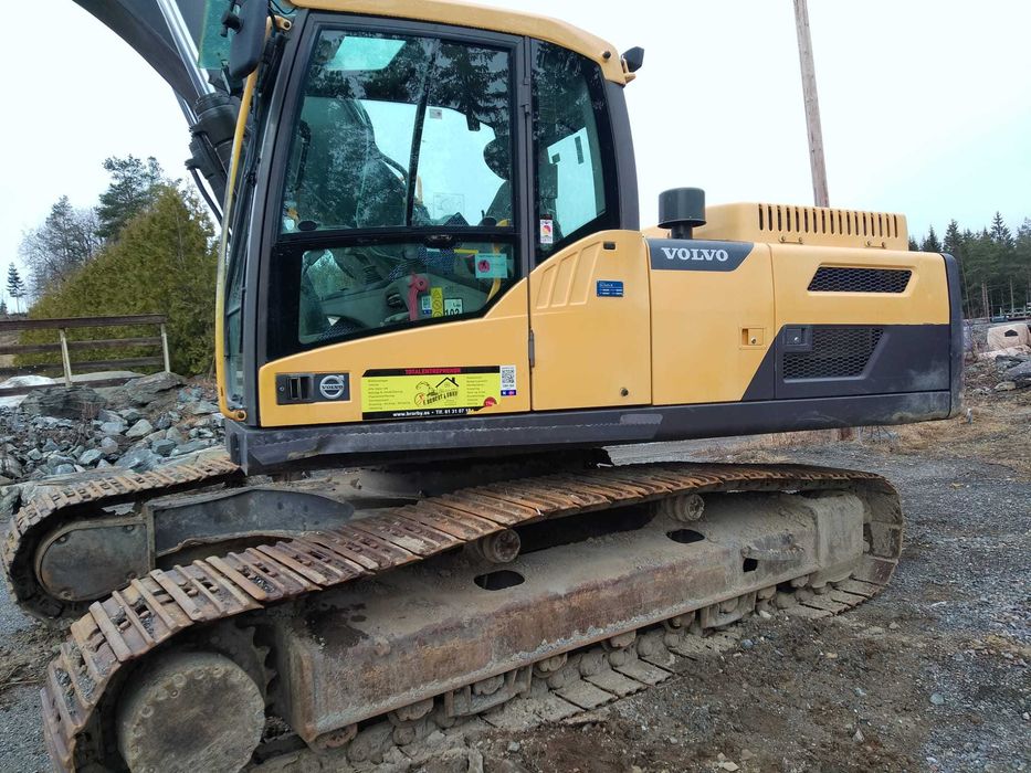 Koparka gąsienicowa VOLVO EC 250 D L