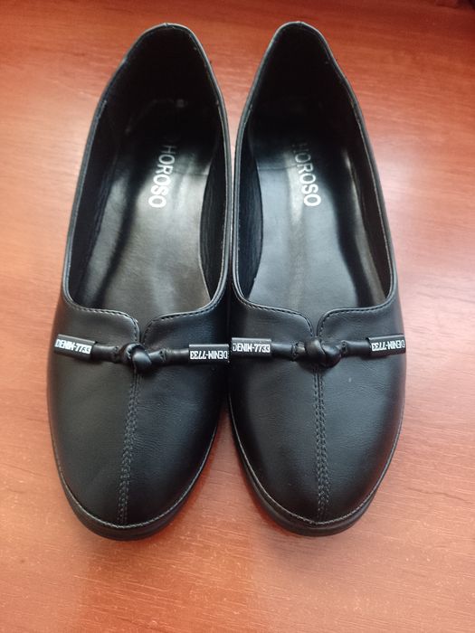 Балетки для дівчини.