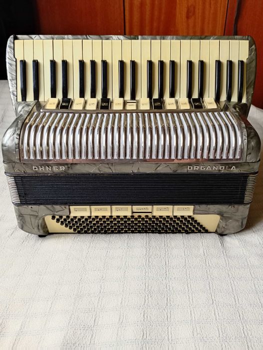 Akordeon Hohner Organola 140 basy, 4 chóry