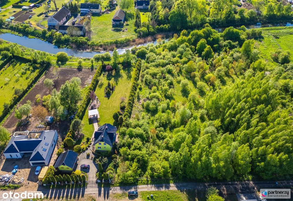 Duża działka budowlana, zabudowa mieszkaniowa