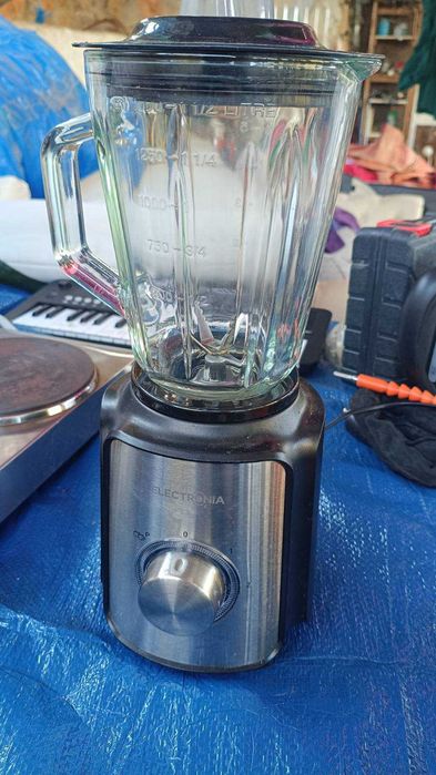 Liquidificador Electronia 600W Blender
