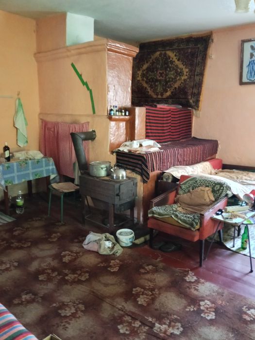 Продаж будинку в селі