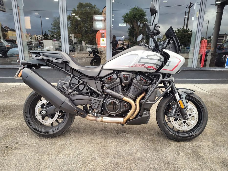 Harley-Davidson Pan America ST
