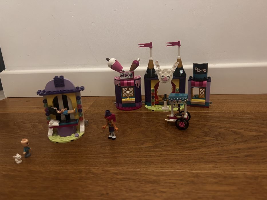 LEGO® 41687 Magiczne stoiska w wesołym miasteczku