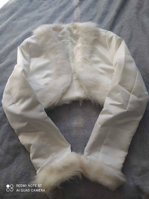 Piękna suknia ślubna