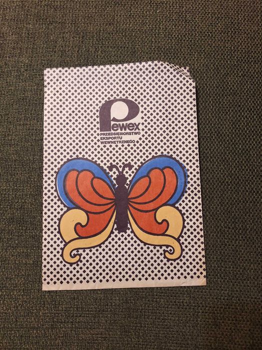 PRL - Sprzedam torebki papierowe PEWEX  i papier do pakowania z lat 70