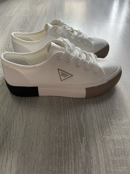 Nowe hitowe biale trampki 37/38 24 cm