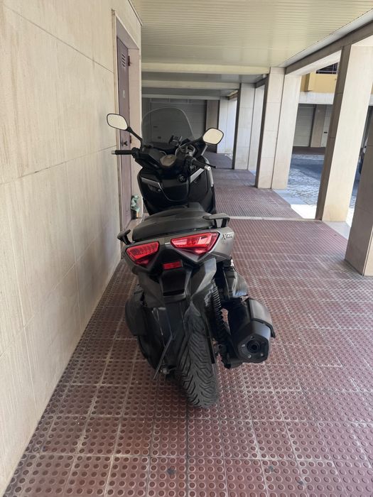 Scooter X-Max 400