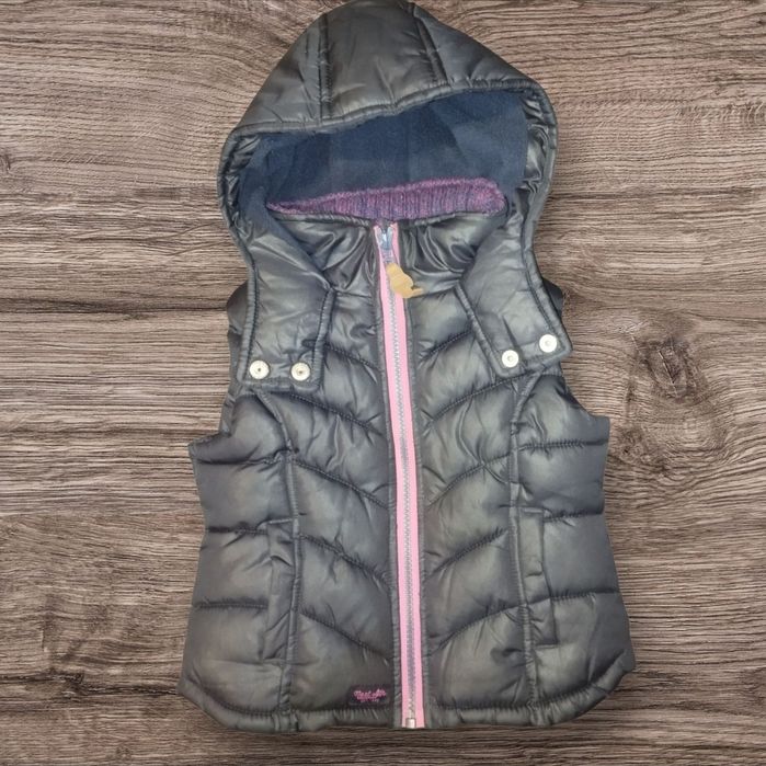 Продам жилетку для дівчинки