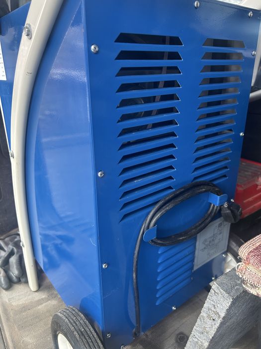 Celsius mdh-60 промисловий осушувач повітря