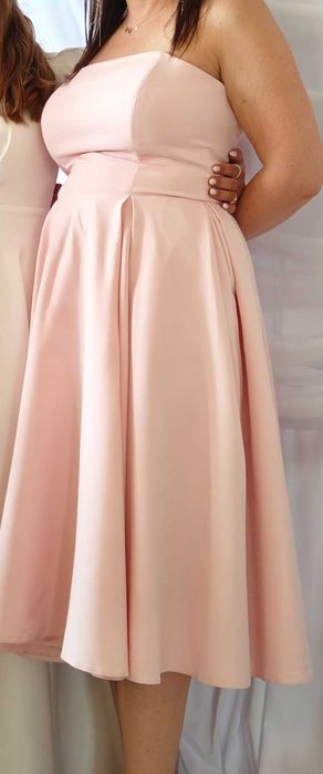 Sukienka rozkloszowana jasno różowa Mufina