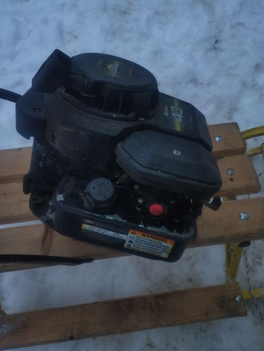 Двигун Briggs stratton 40