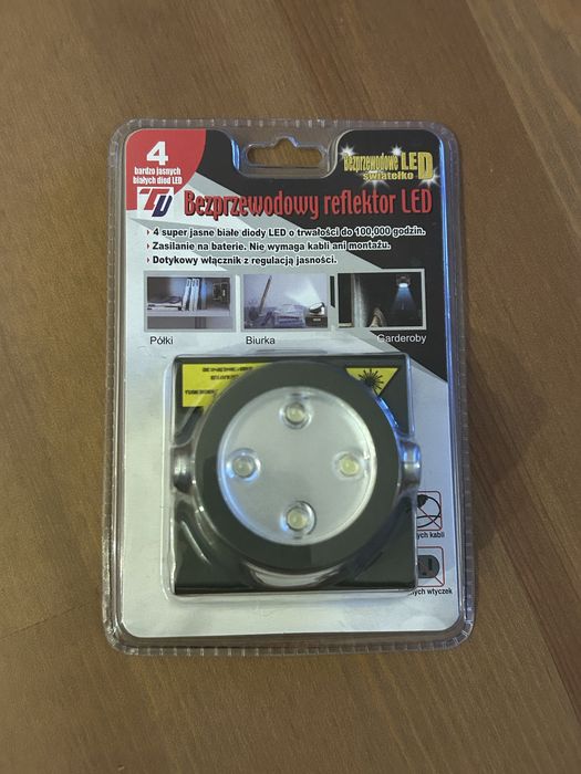 Bezprzewodowy reflektor LED