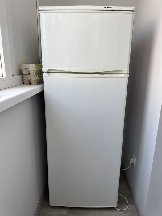 Продам холодильник Snaige A+ в гарному стані