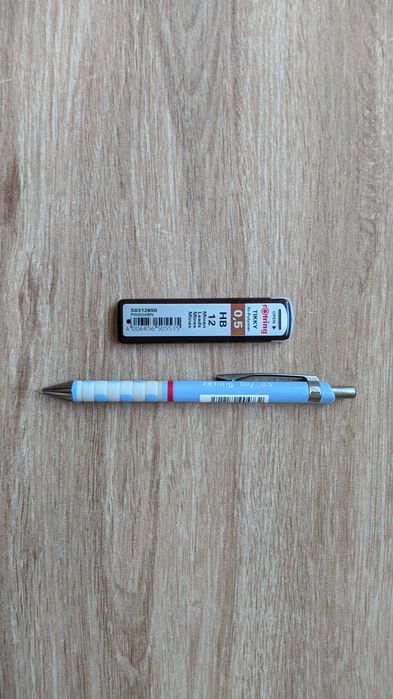 Lapiseira Staedtler + Minas NOVAS