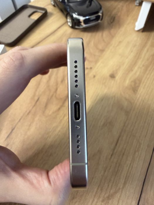 iPhone 15 Pro Max Titanium 256GB, повний комплект