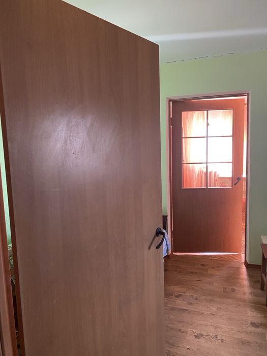Продам житловий будинок садибного типу із земельною ділянкою