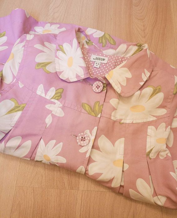 Kurtka Płaszczyk rozkloszowany różowy kwiaty 4/5 lat 104/110