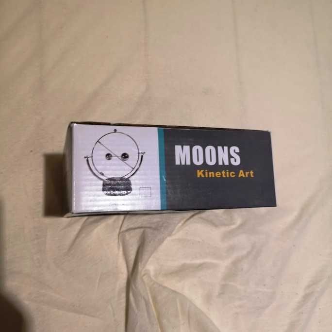 Kinetic Art - Cosmos - KA nr 871, kolor srebrny.