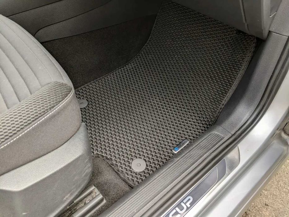 ЕВА коврики для Volkswagen Golf VI\ VII\ V\ IV\+3Д лапа\ EVA\ поліки